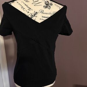 Chic Black V-Neck Women's Top